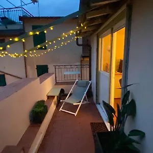 I Tetti Di Via Corradi , Sanremo Italia